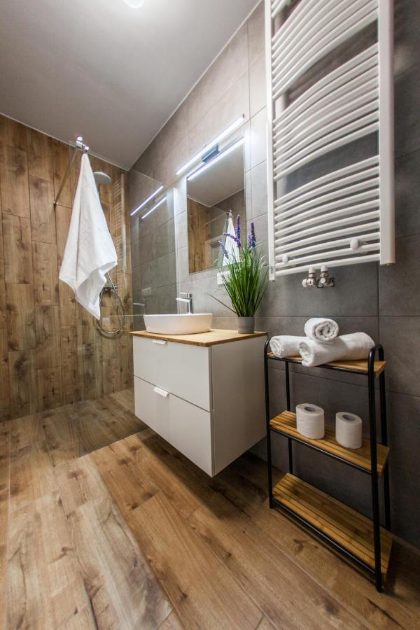 Sloneczna Apartamenty Katowice Ngoại thất bức ảnh